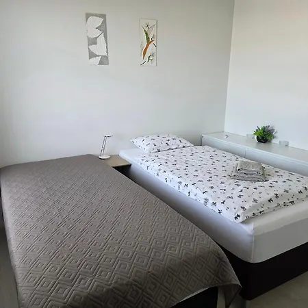 Appartement Marivas At The Station, Free Parking & Wifi *